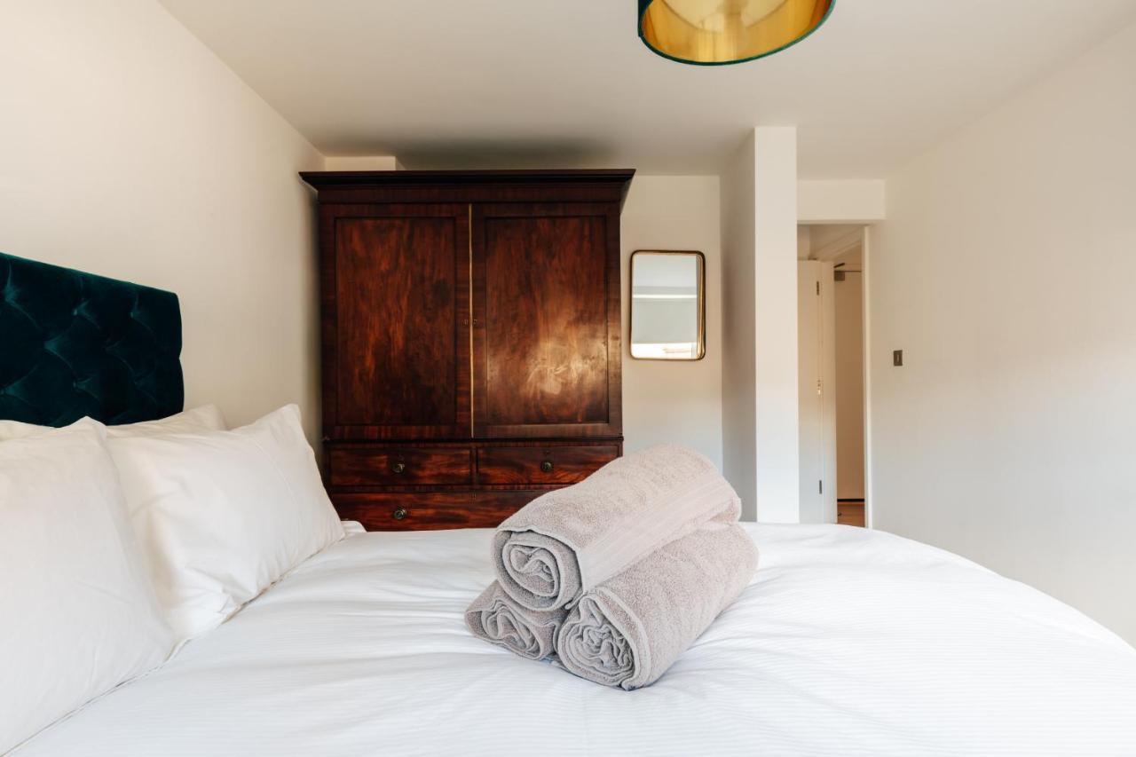 Charlecote House Apartment Bath Bagian luar foto